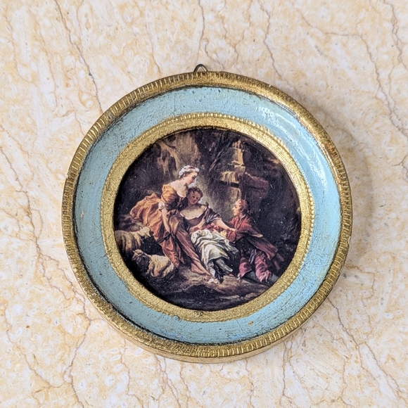 Vintage Miniature Italian Round Gold Gilt Light Green Framed Romantic Print - Picture 5 of 5